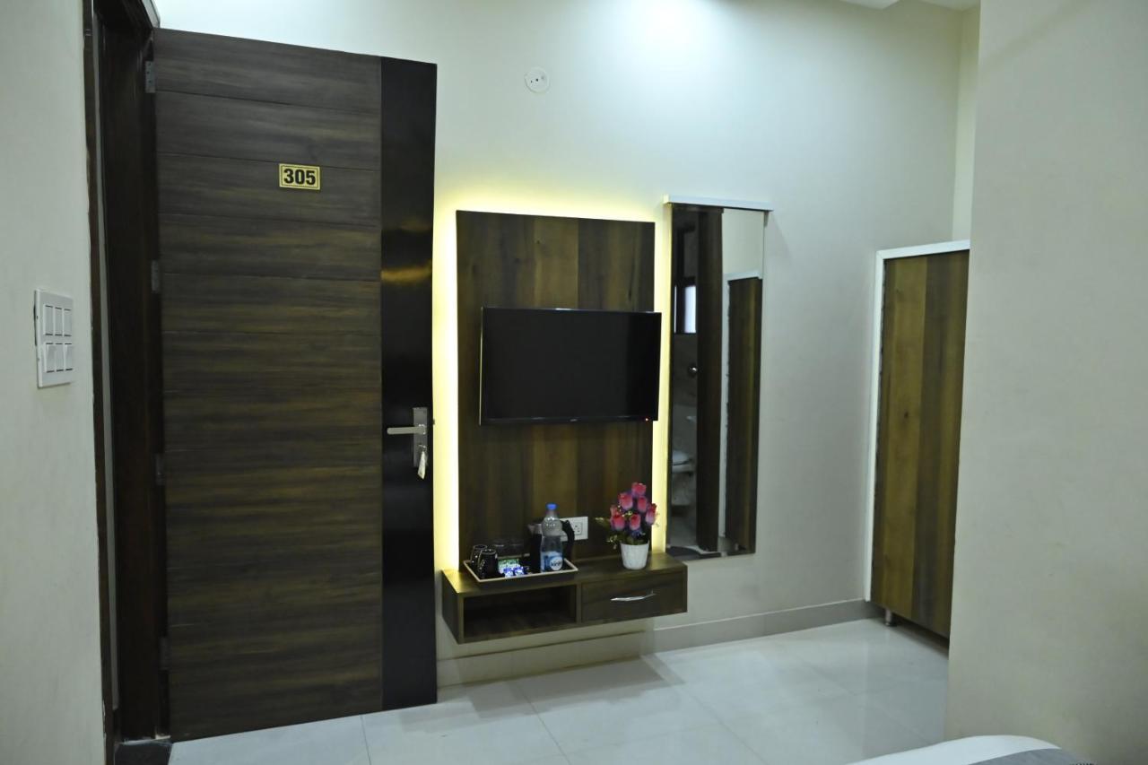 Hotel Guntas Residency Amritsar Zewnętrze zdjęcie