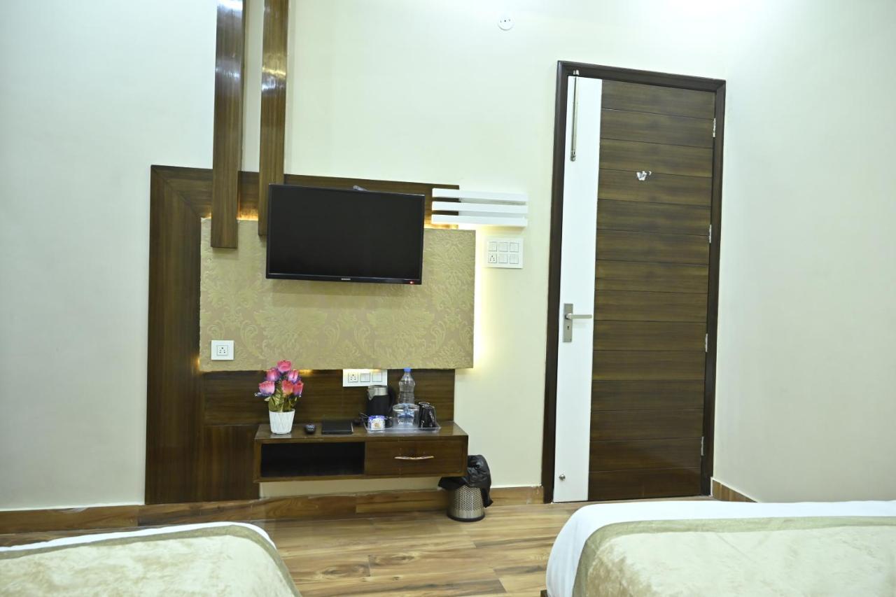 Hotel Guntas Residency Amritsar Zewnętrze zdjęcie
