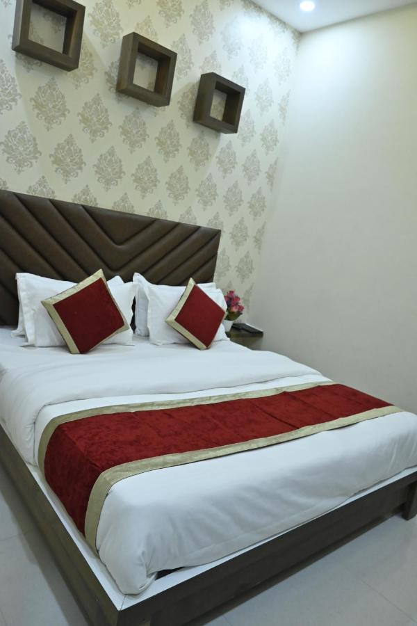 Hotel Guntas Residency Amritsar Zewnętrze zdjęcie